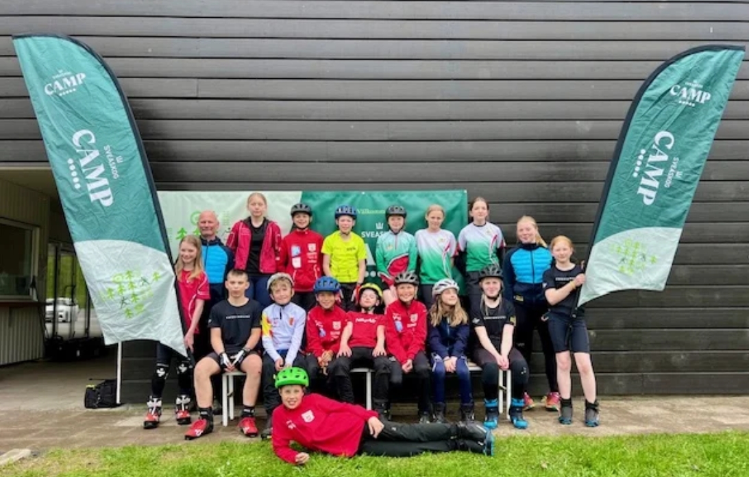 Gruppbild Bor&aring;s.jpeg