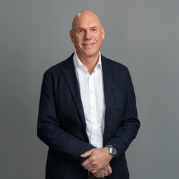 Patrik Karlsson, CDO